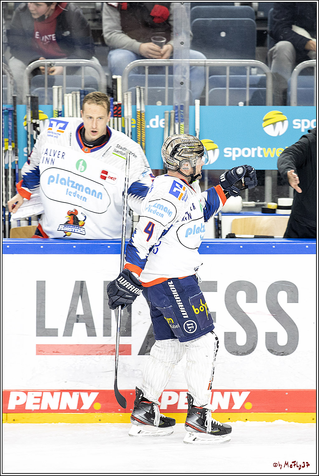 PENNY DEL;  Koelner Haie - Iserlohn Roosters; Koeln, 01.03.2022